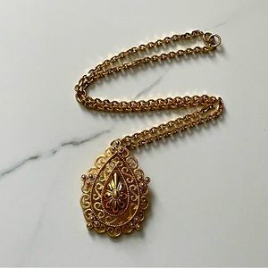 Trifari Filligree Pendant Necklace